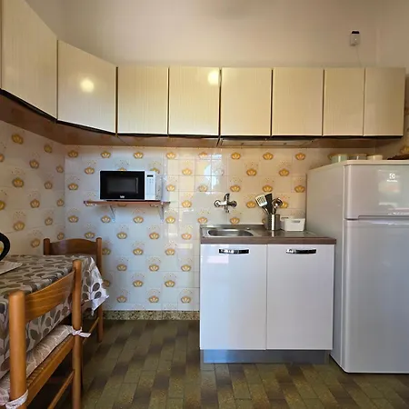 Spacious Flat With Terrace, Wi-fi, Sea & Finalborgo Apartment