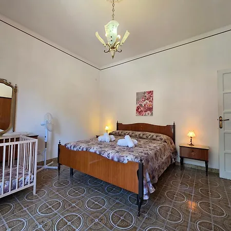 Appartement Spacious Flat With Terrace, Wi-fi, Sea & Finalborgo Finale Ligure