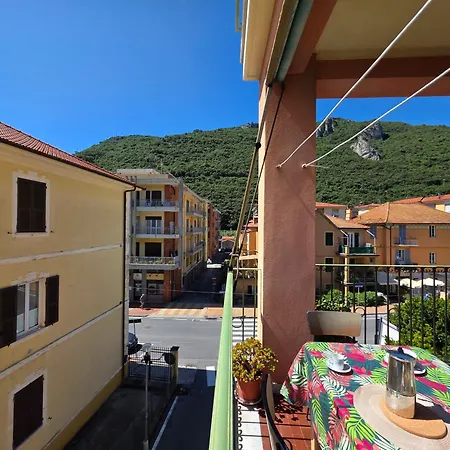 شقة Spacious Flat With Terrace, Wi-fi, Sea & Finalborgo *