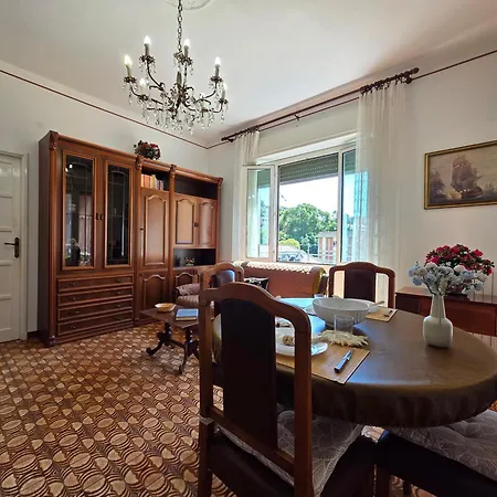 Spacious Flat With Terrace, Wi-fi, Sea & Finalborgo * فينالي ليغوري