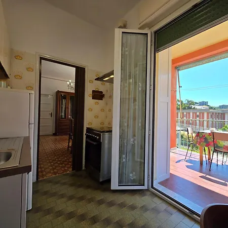 شقة Spacious Flat With Terrace, Wi-fi, Sea & Finalborgo *