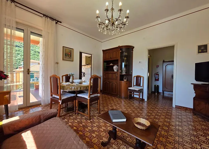 Spacious Flat With Terrace, Wi-fi, Sea & Finalborgo Appartement