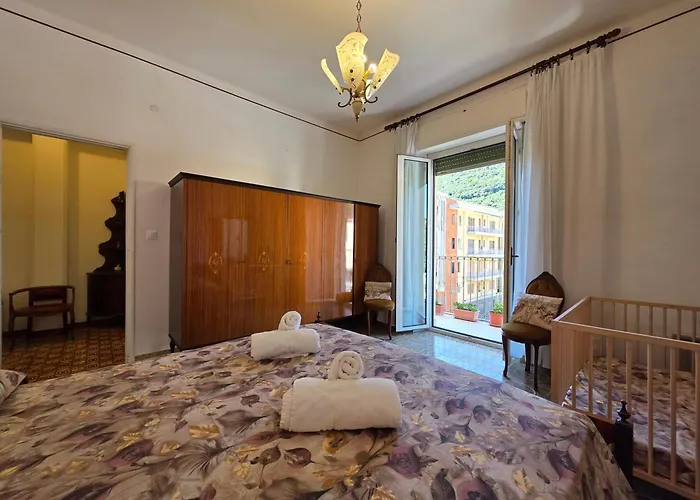 Spacious Flat With Terrace, Wi-fi, Sea & Finalborgo Finale Ligure