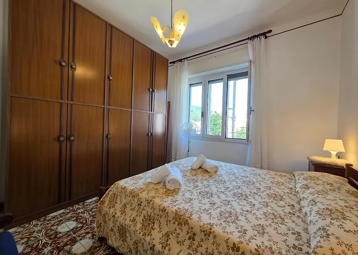 Spacious Flat With Terrace, Wi-fi, Sea & Finalborgo